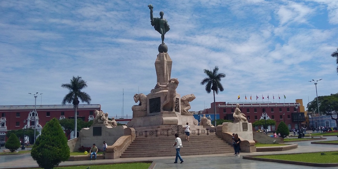 Plaza de armas de Trujillo